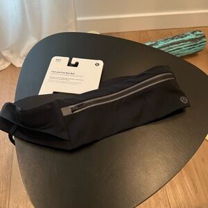 Lululemon Fast and Free run belt XS